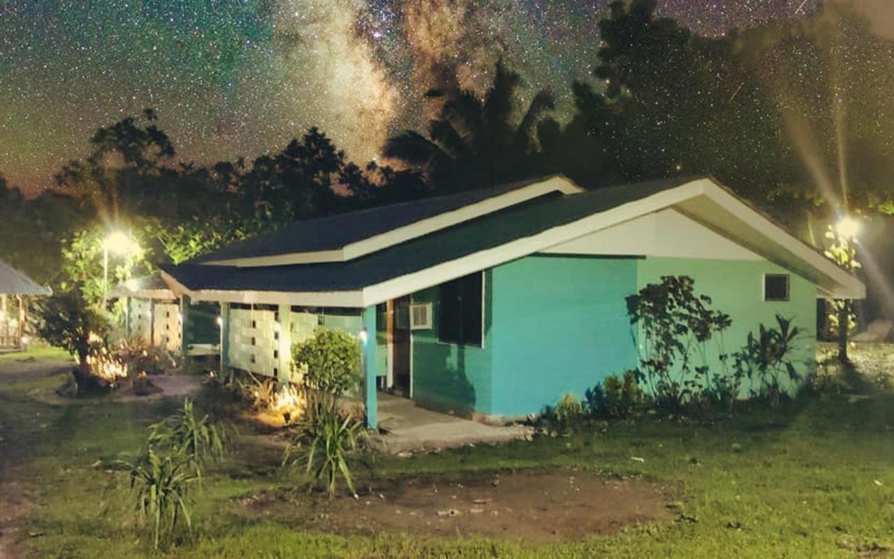 House Of Tamse Laagans ' Inn Badian Exterior photo