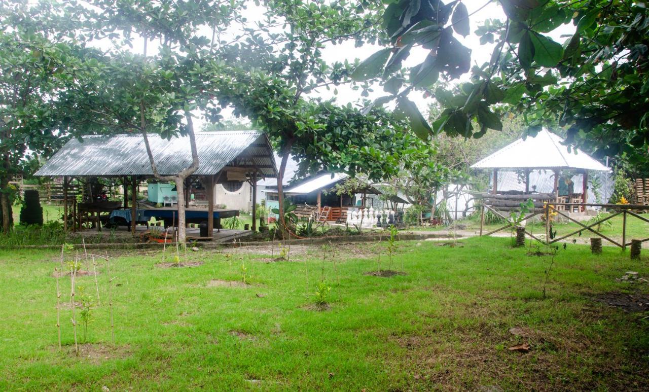 House Of Tamse Laagans ' Inn Badian Exterior photo